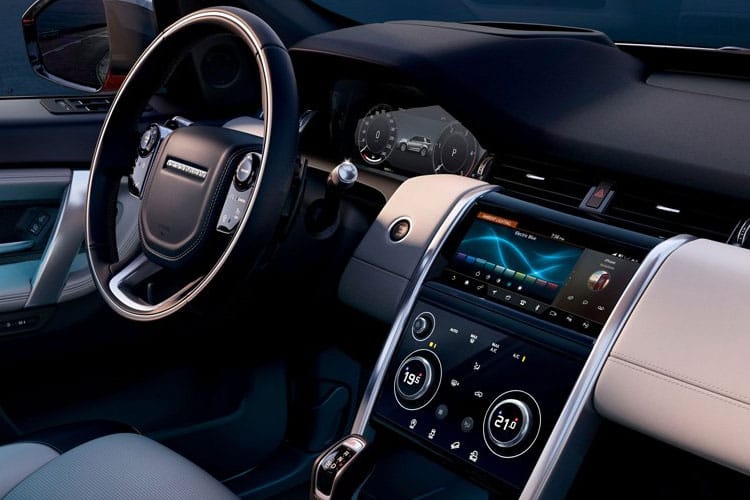 3978840 1.5 P270e Dynamic SE 5dr Auto [5 Seat]