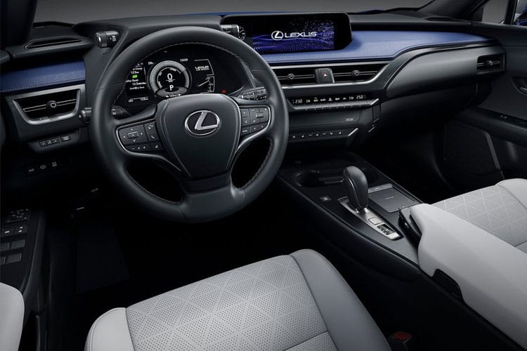 3899388 300e 150kW 72.8 kWh Takumi 5dr E-CVT