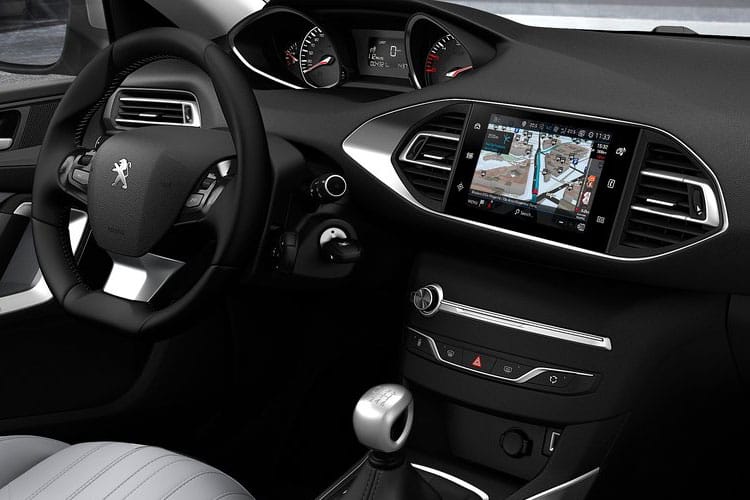 3959028 1.2 Hybrid 145 Allure 5dr e-DSC6