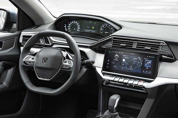 3978963 1.2 Hybrid 145 GT Premium 5dr e-DSC6