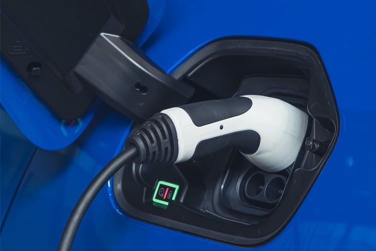 3717246 100kW Design 50kWh 5dr Auto