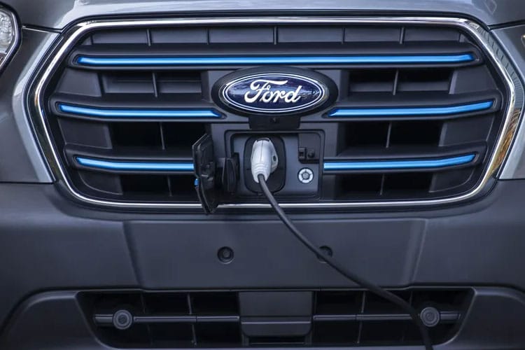 3924003 198kW 68kWh H3 Leader Van Auto [DAP]