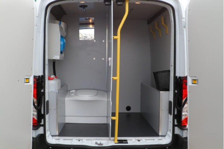 3875321 2.0 EcoBlue 122ps Active FlexCab Van Auto