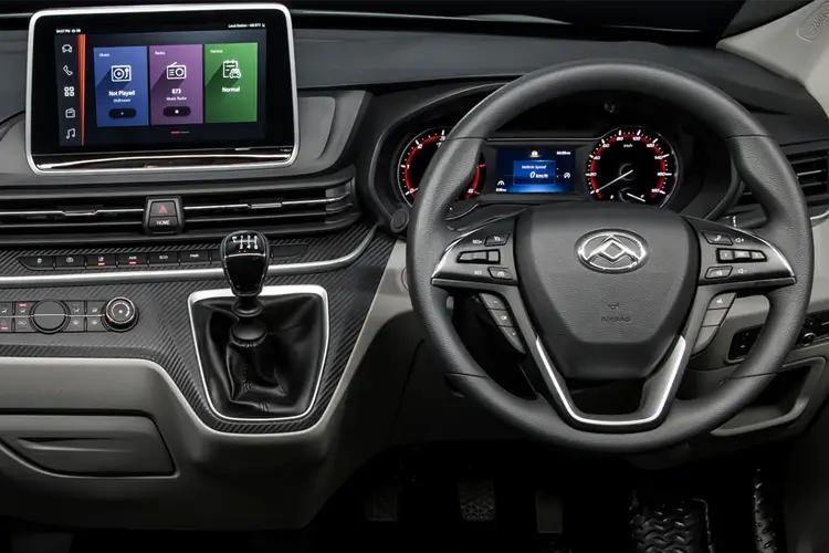 3854525 2.0 D20 150 Chassis Cab