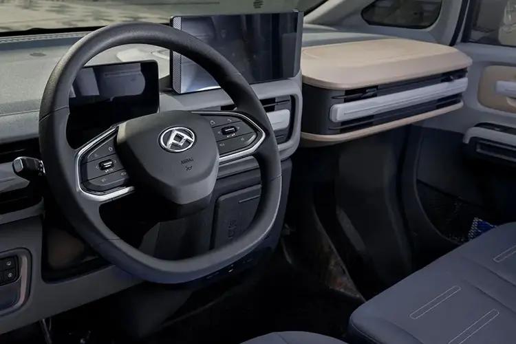 3959575 120kW H2 Van 64kWh Auto