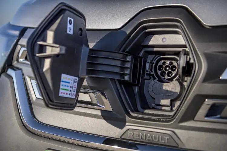 3738230 LL21 90kW 44kWh Advance [Safety] Van Auto